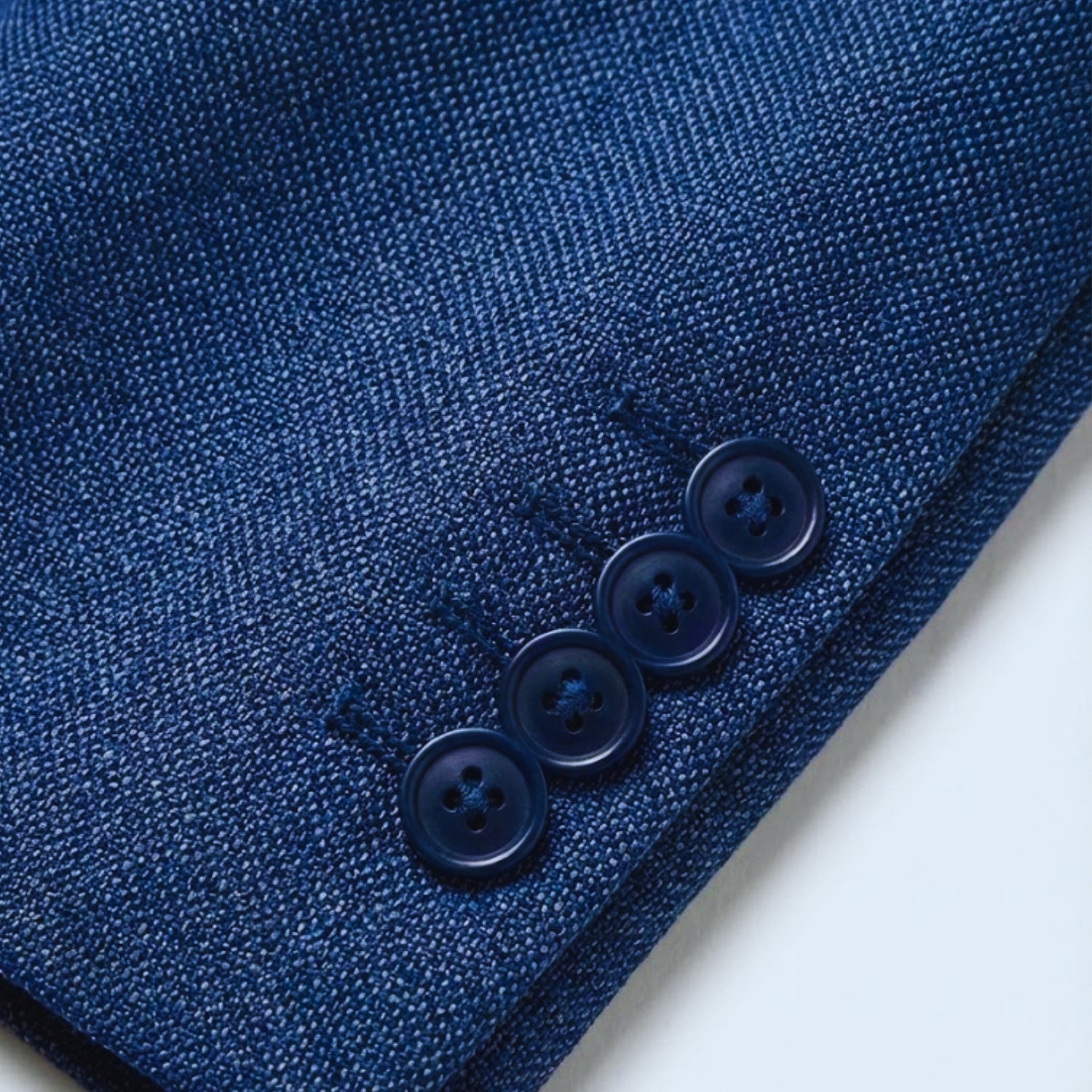 0905-R3 Royal Sharkskin Slim Fit Suit