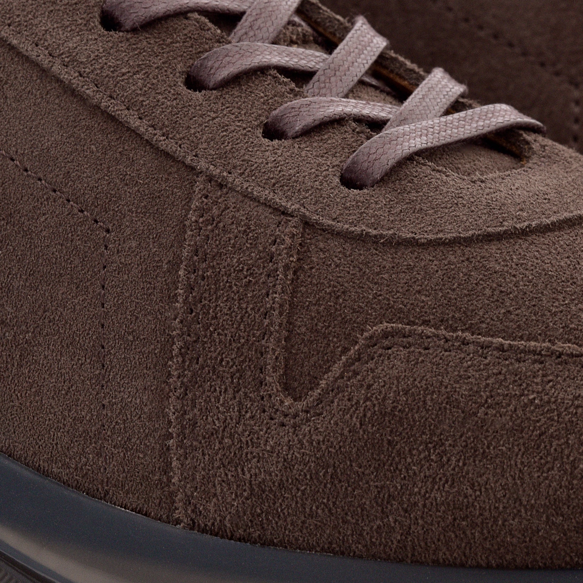 Porto Lace Up - Suede