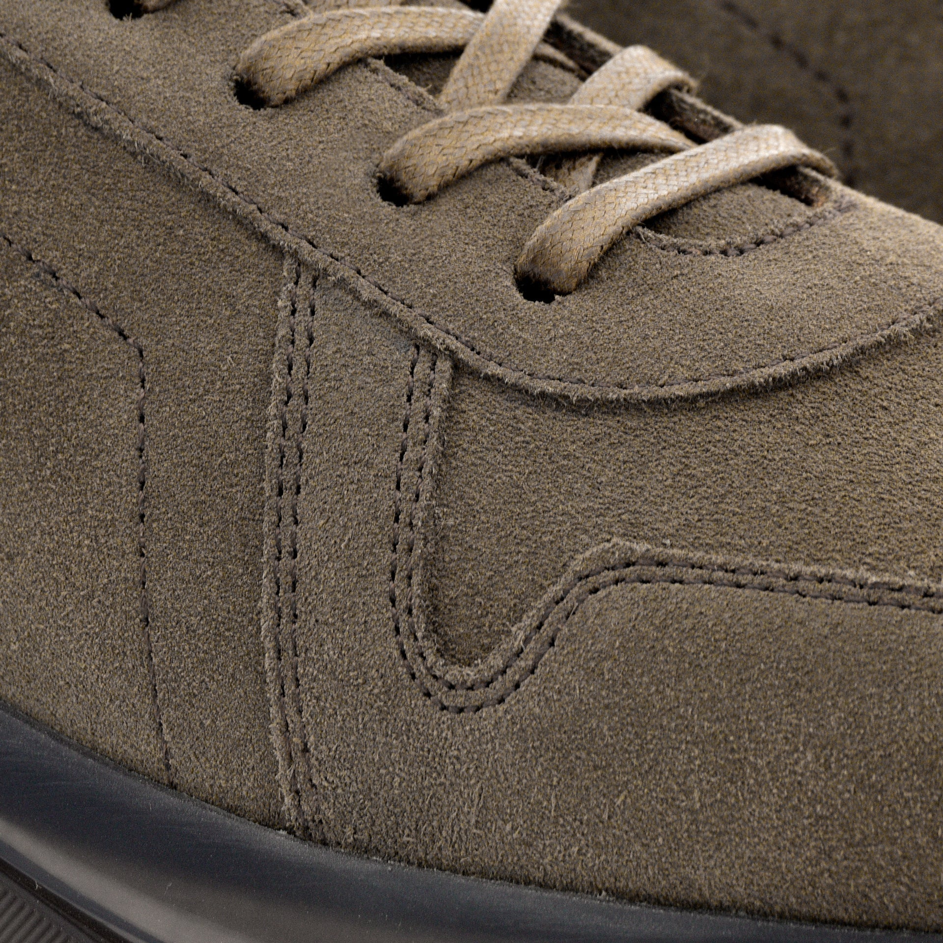 Porto Lace Up - Suede